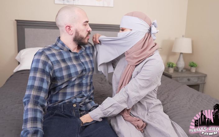 Sluts Around Town: Arabic Ministers Wife Fucks Her Bodyguard