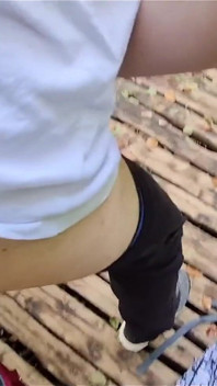 Getting Fuck in Cruising Area and Swallow Stranger Cum