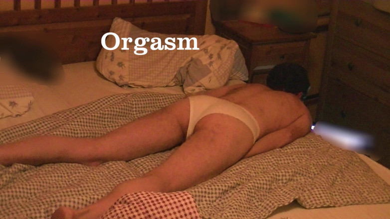 Mark Hannes: La culotte de ma belle-mère se masturbe