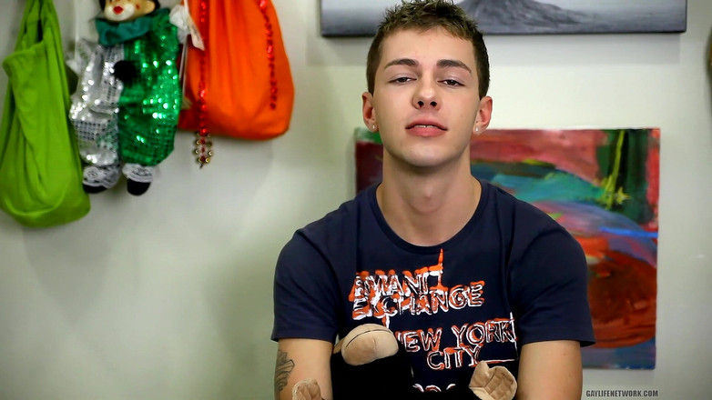 Lollipop Twinks: Twink Menerangkan Apa yang Dia Suka