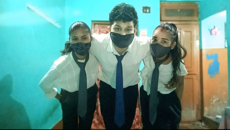 Hot_Monika: Bạn bè nữ sinh đại học Ấn Độ chơi ba người xxxx video,...