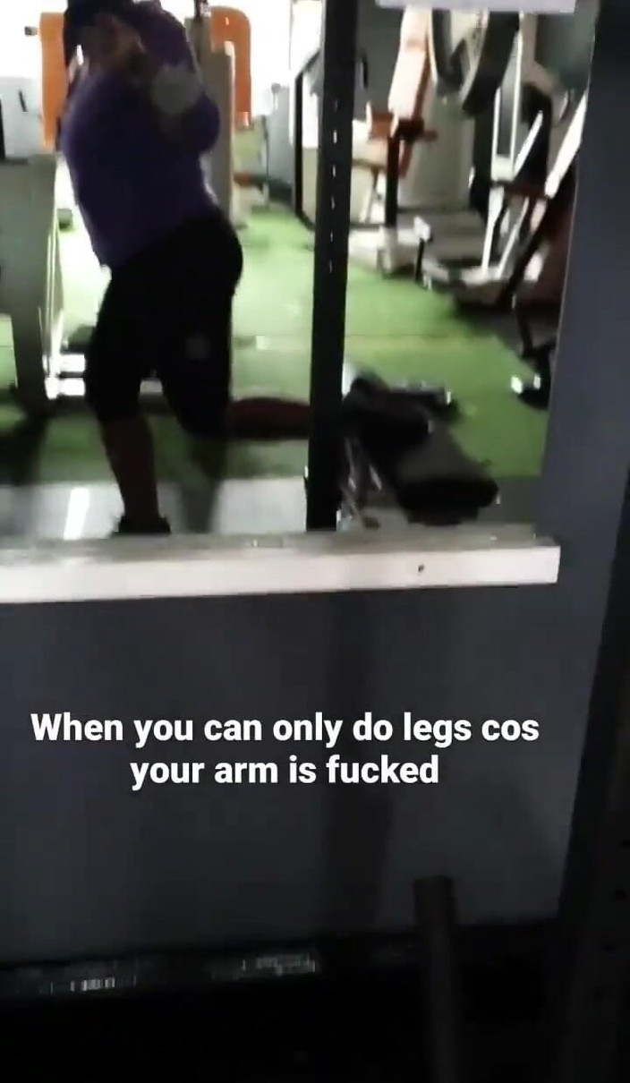 Livie Blainn: まあ、誰も小さなお尻についての歌を書かなかった