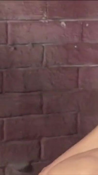 Ogromny latynoski kutas dla puszczalskiego chłopca ze Wschodu