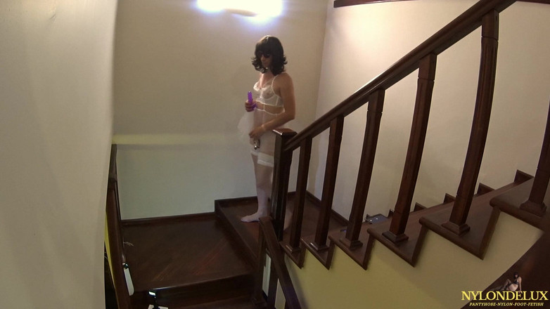 Nylondelux: Fantasy villa serial-9 anal overdosis