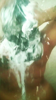 Shower Twerk Show Lil Babe