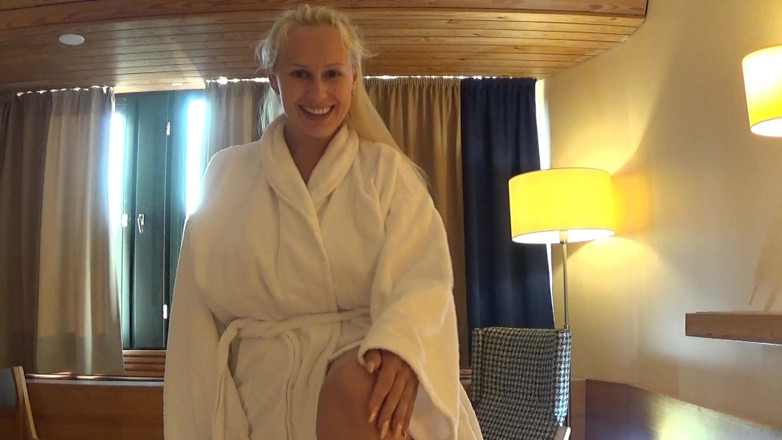 Amateur Homemade Porn: زوجة أبي تجعلني أقذف باستخدام الفلاش لايت