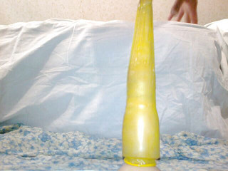 Drxxxka: Masturbation avec un gode dans le cul