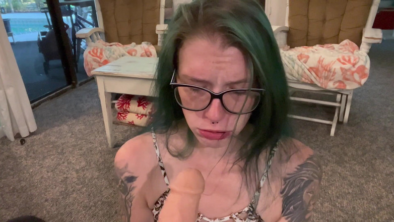 Miss Ellie Roleplay: Głodna dziwka