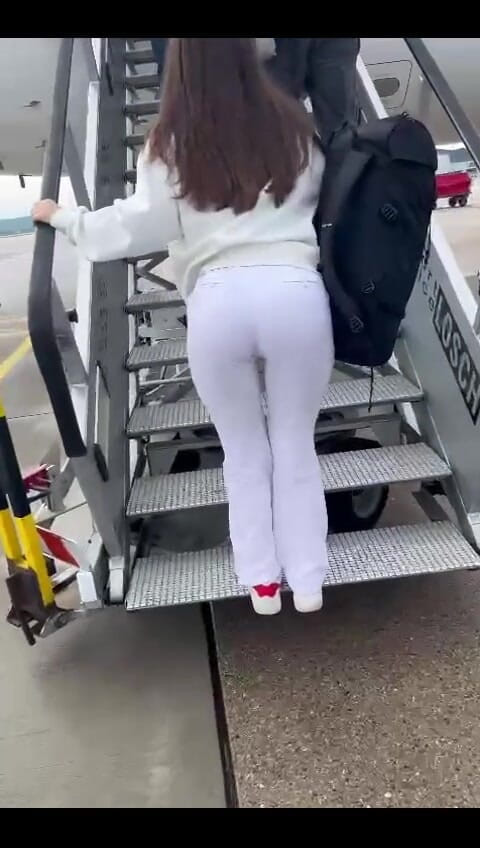 Amateurtwo: Dorazili jsme... Co myslíš, že bylo první, co jsme v našem...