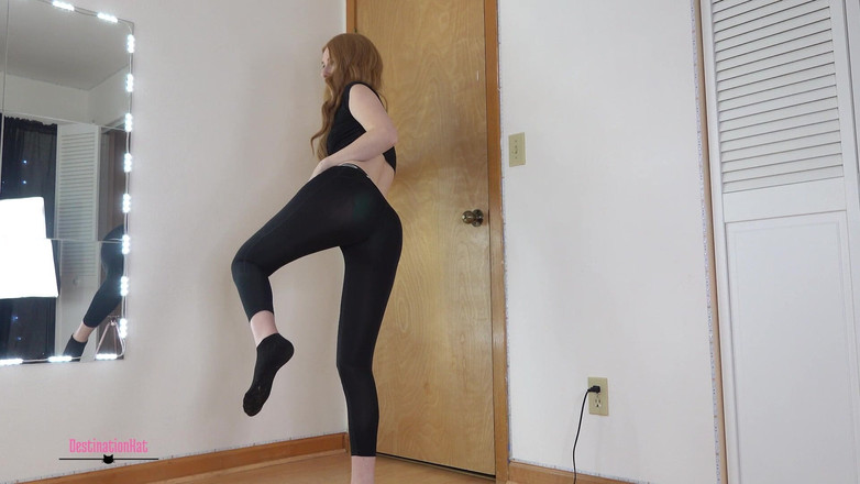 Destination Kat: レギンスが破れました