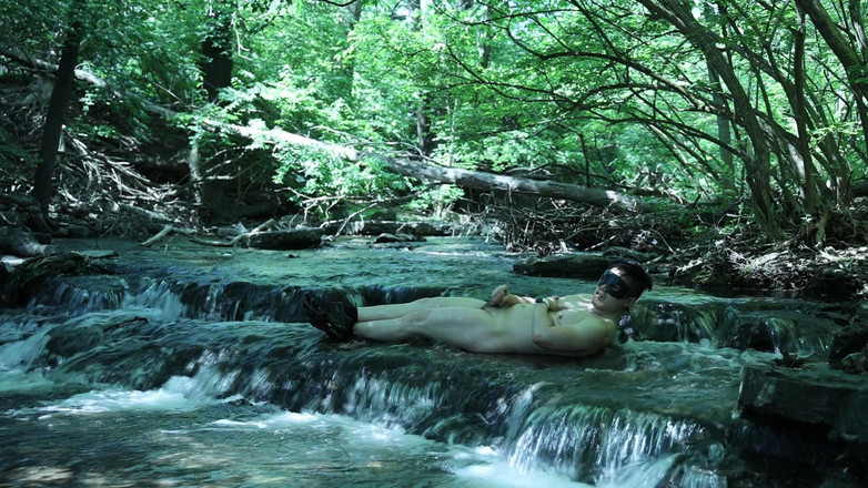 barenakedboy: Sich am Wasserfall beugen, einen kleinen privaten moment zu schleichen...