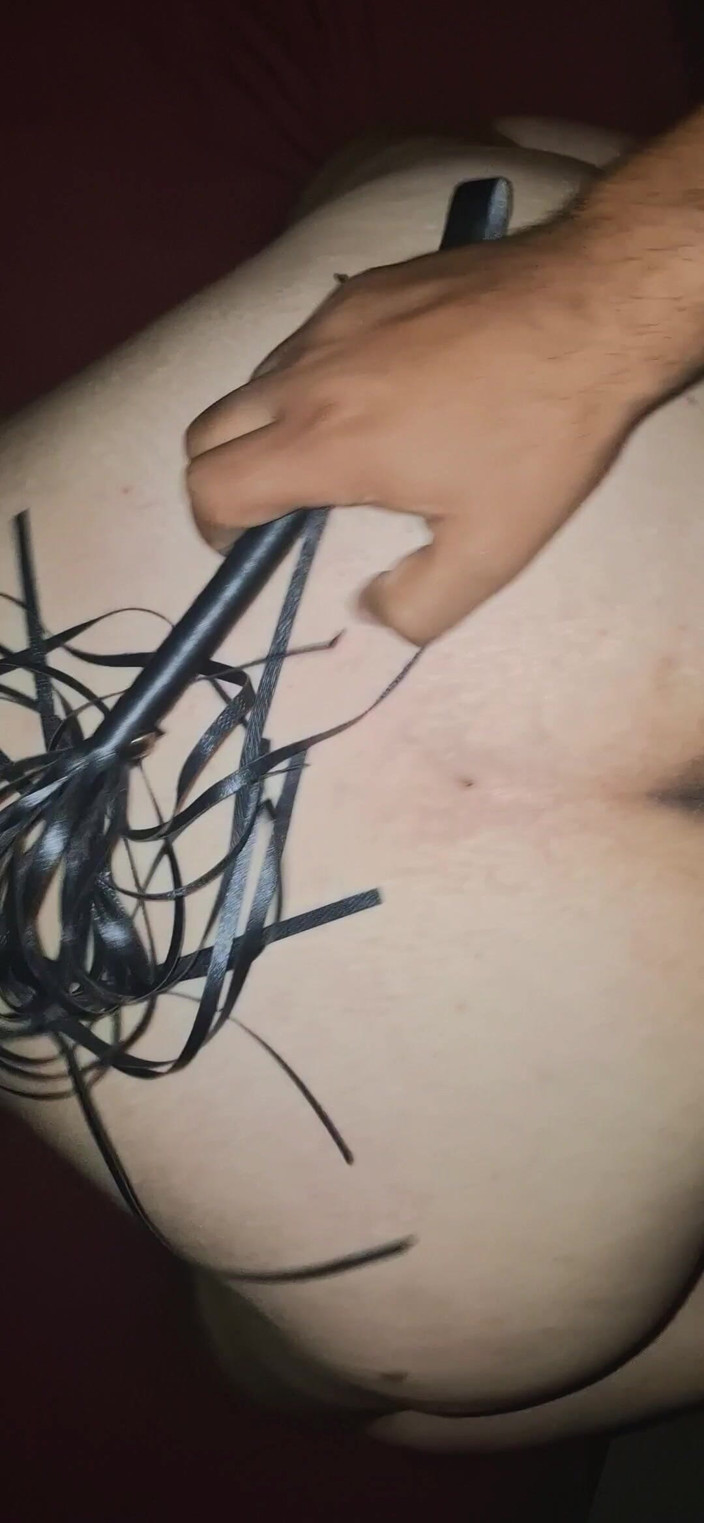 Vecinaculona: My Neighbor Brings Surprise