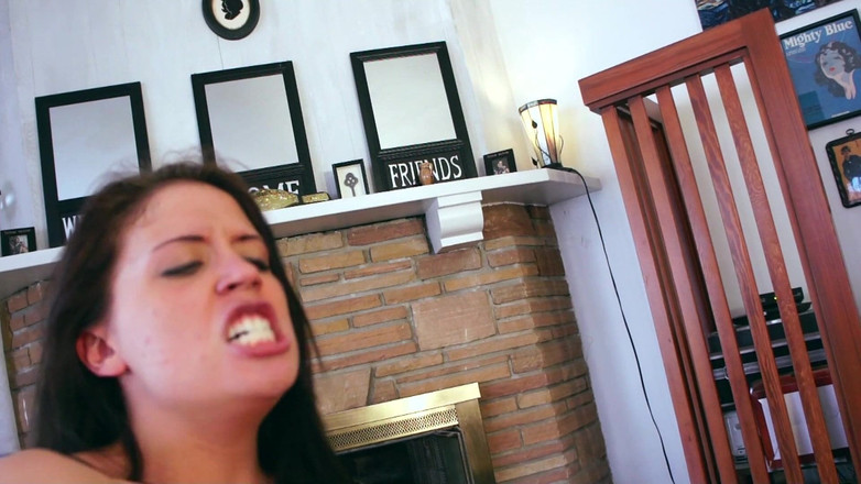 Injoy X: お互いの体を探検するかわいい十代の若者たち