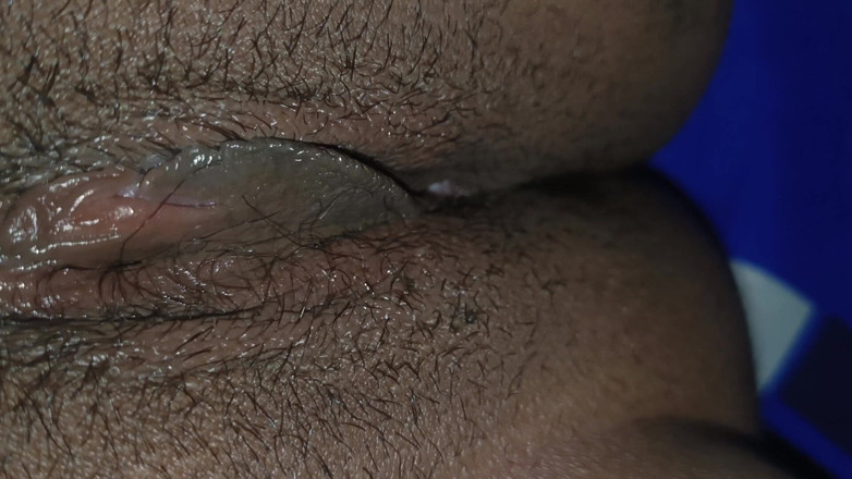 XXX Nepal: パート2:剃ったペニスを活用する!生の深いセックスと大きな中出し