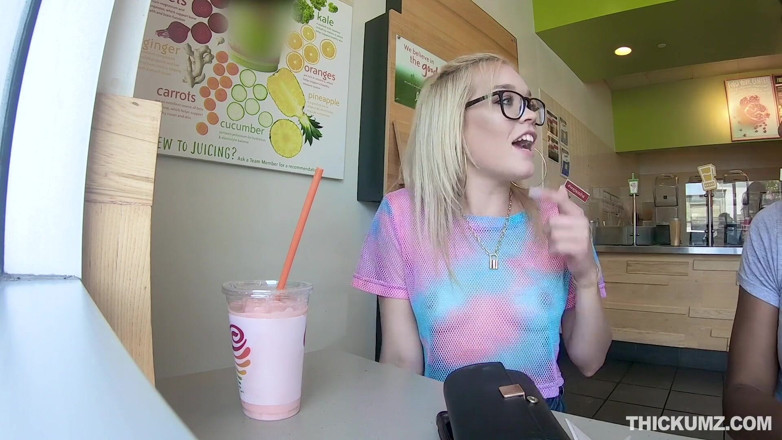 Team Skeet: Thickumz - Thick blonde babe gets pounded out