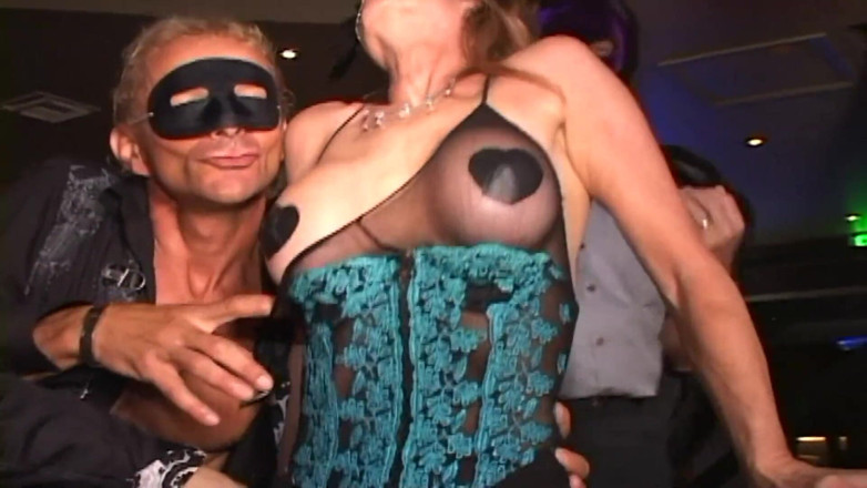 Dirty Dating Live: MILFs, Big Clit Cougar Fuck Like Crazy Ladies in Trapeze