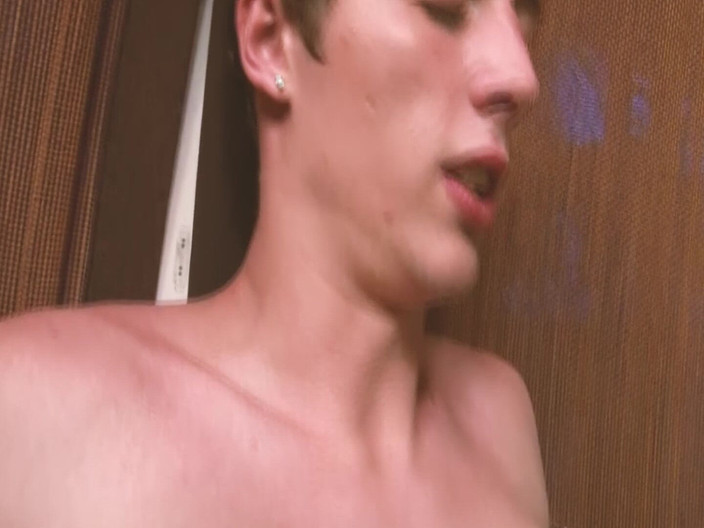 SEXUAL SIN GAY: Dahaga Untuk Kembar Kurus SukaKanNya Apabila Kawan MatangNya MemberikanNya Blowjob...