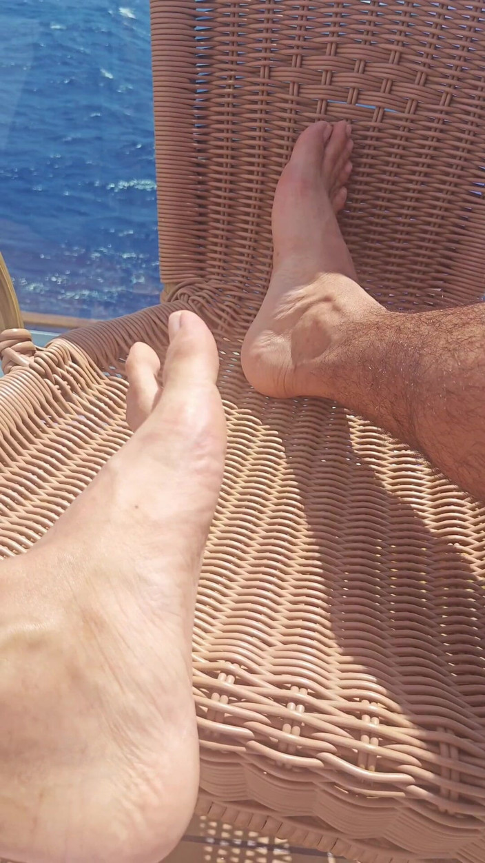 Grayalpha: Vacation Big Feet