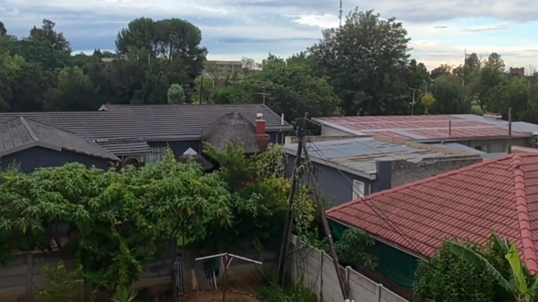 Bigjoefuckalott: Tertangkap jiran saya berkongkek semasa bermain dengan drone saya