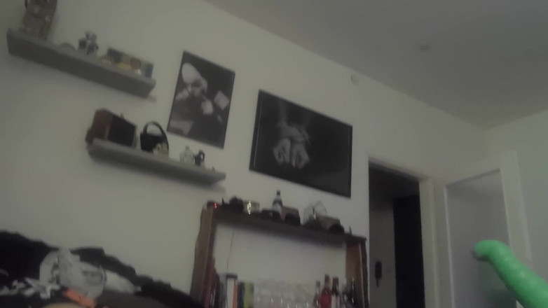 FuckSlave: Saya perlu menjilat dildo kotor bersih