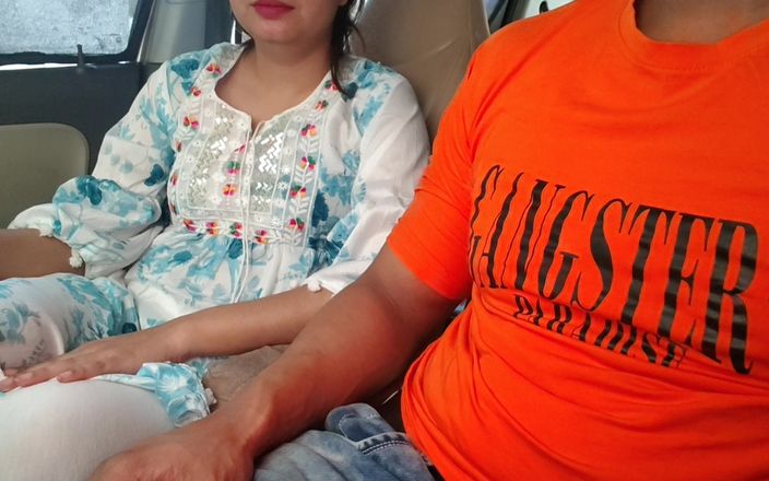Hornycouple149: Śliczne Desi Indyjski Piękny Saara Bhabhi w samochodzie na zewnątrz