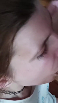 Homemade Amateur Slut Wife Worshipping Huge Cock Gets Messy Cumshot