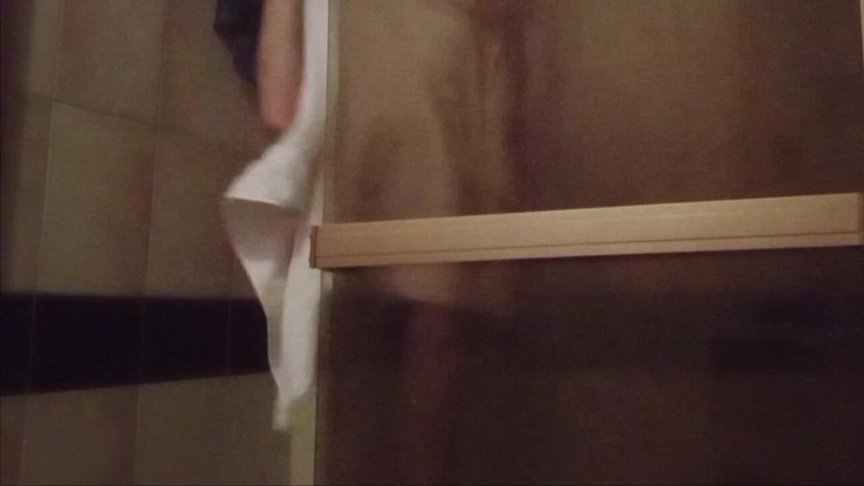 Esteban Williams: Takin'a Warm Shower 4u