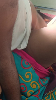 Unverheirateter mann fickt freundin ehefrau im wohnung nachbarhaus, wenn freund nicht da zu hause