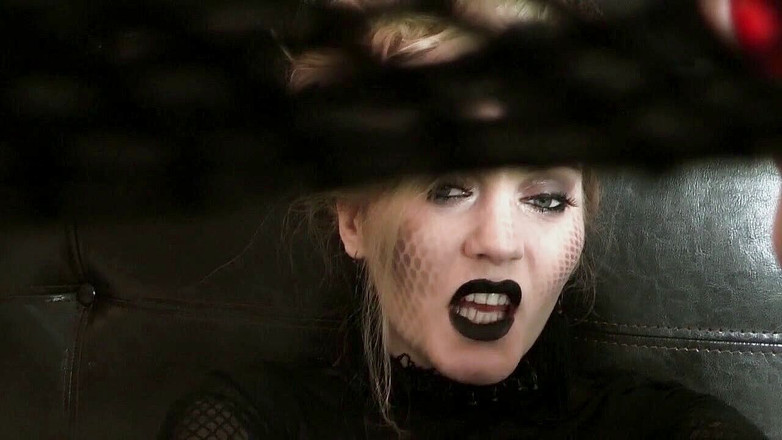 Goddess Celine: 和猎人在床上