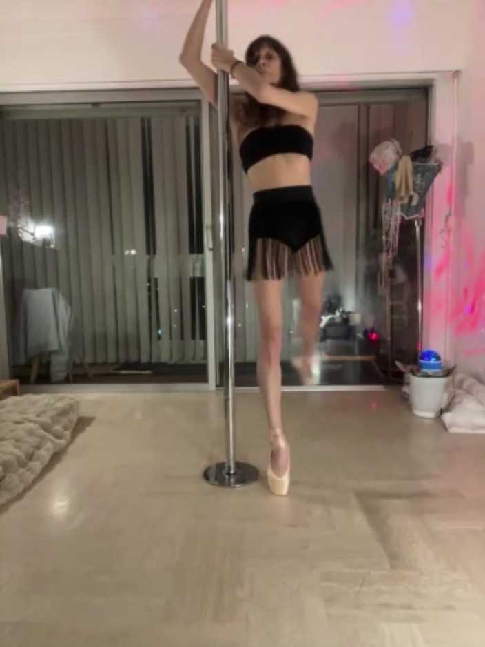 Chris06d72: Sensual Tango