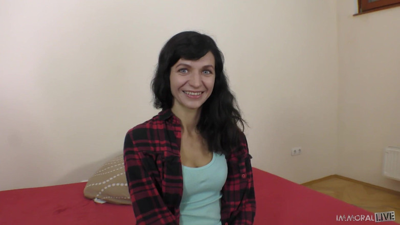 Immoral Live: Pepek berbulu lebat