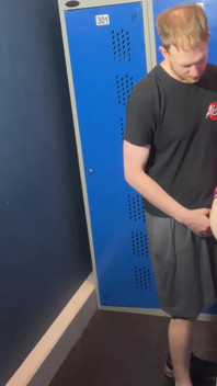 Cheerleader Locker Room Blowjob