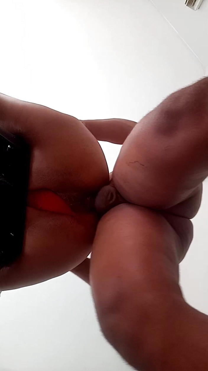 anal_queen_amateur: Tante seksi ini minta dicrot di dalam, tiba-tiba suaminya pengen...