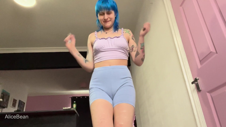 Alice Bean: Holding My Pee