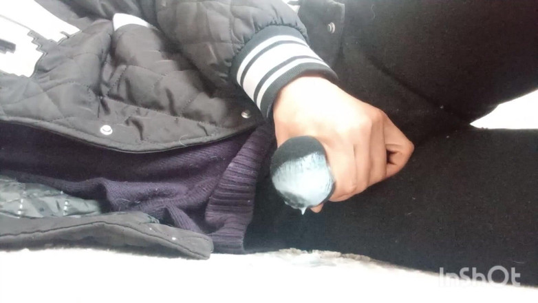 Esen1995: うめき声を抑えられない―ただそうしたいだけ!