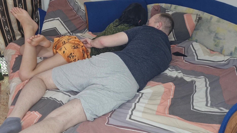 Viktoria_sekret: Ehefrau von freund vor cuckold gefickt