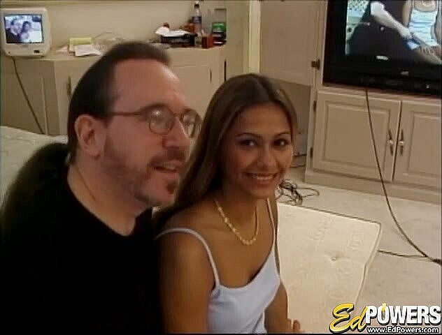 Ed Powers: Lebih banyak lagi debutan kotor - Eva Roberts