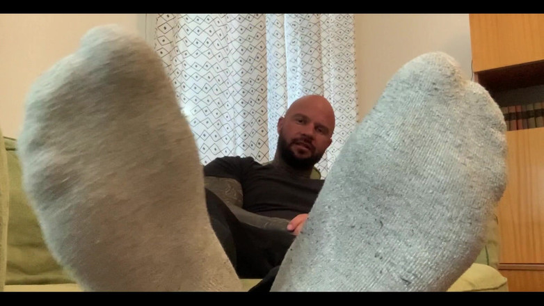 Jasons feet: आपका सौतेला पापा जिम के बाद आपको उसके बदबूदार मोज़े और पैरों को सूँघने के लिए तरसता है