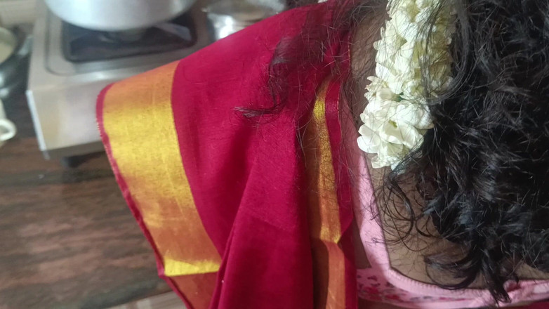 Inba: Hospodyňka šuká v kuchyni