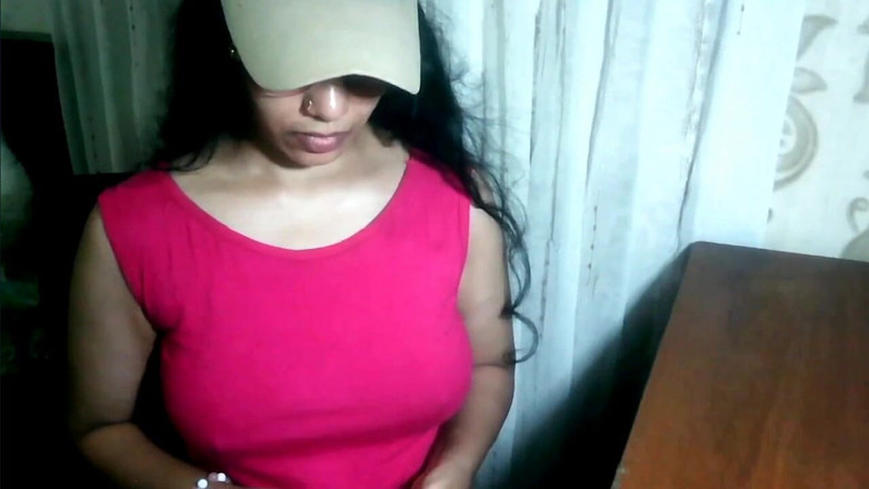 Arabicqueen: La bella rosa in fiamme davanti a ragazzi