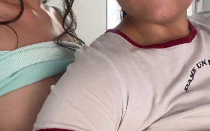 zoemelissa: Quan hệ tình dục đồng tính nữ, chúng tôi tìm thấy điện...