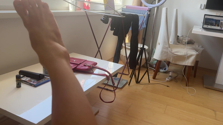 Gina Gerson: 솔로 오일 발 POV