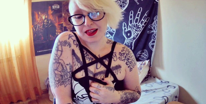 Estrella Steam: Îmi place să-mi ating țâțele