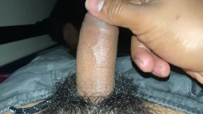 Xooshua (xblue18): 和你在一起，我想成为我的第一次，今晚在我的床上和我做爱