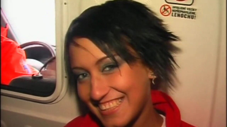 Muschi movie official: Возбужденные лесбиянки с девушками ублажают себя дилдо в машине скорой помощи