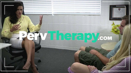 Team Skeet: Kozatá teenagerka ošukaná chvápkem, kterou právě potkala v parku