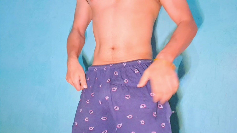 Bade Lund Wala: 自慰和玩耍