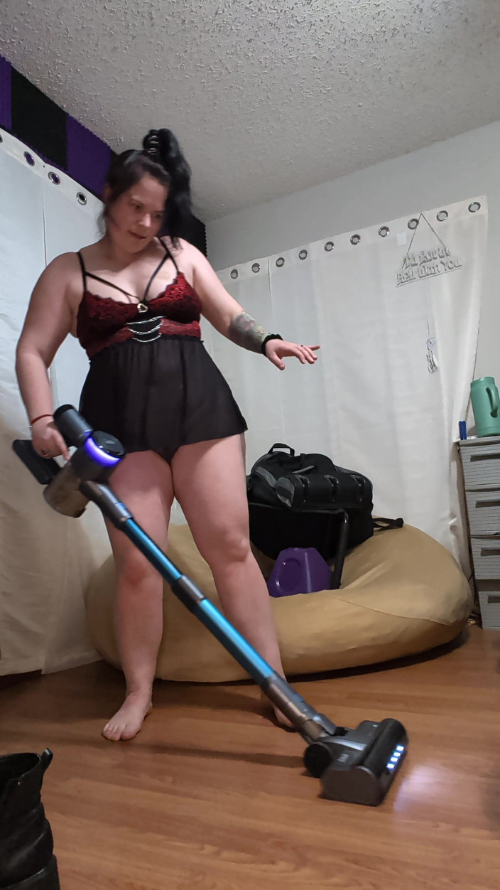 TheKinkyPwrLftr: Nettoie ma chambre avec moi, partie 2