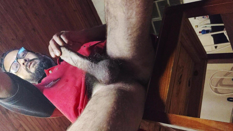 Stink HairyMale: Watching porn for the trillion time