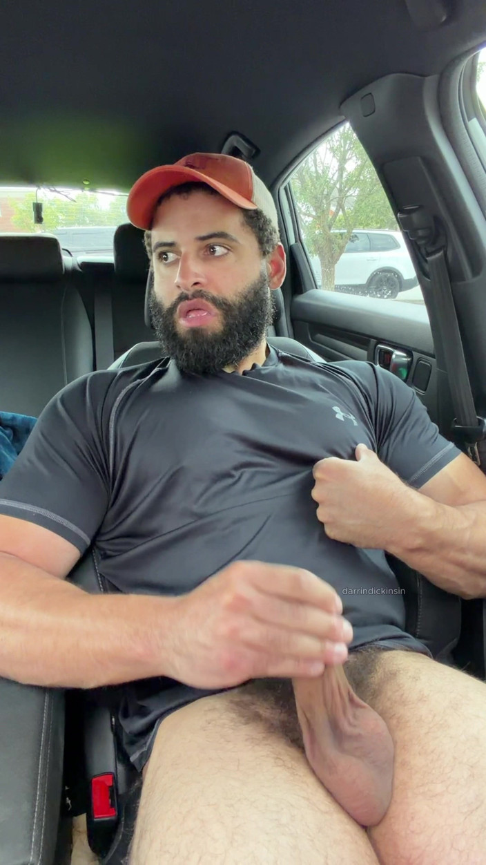 mascbeef95: Muscle Cub in the Car